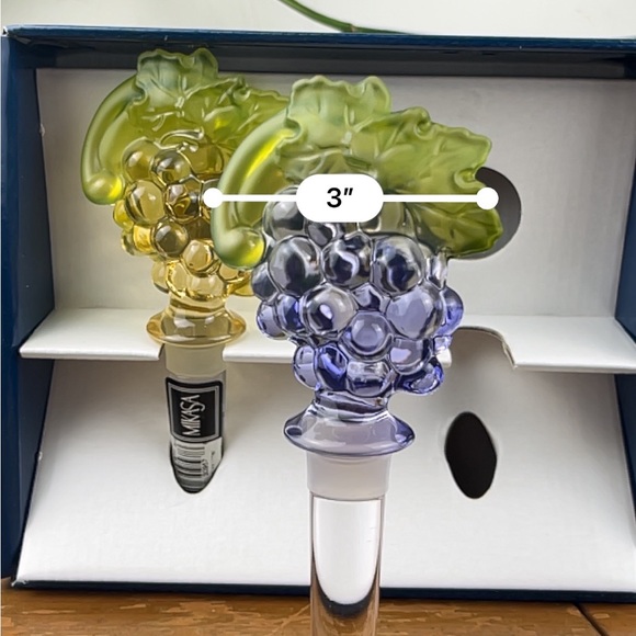 MIKASA Chablis Austrian Lead Crystal Grape Wine Stoppers Vineyard Set Of 2- M - Picture 9 of 12